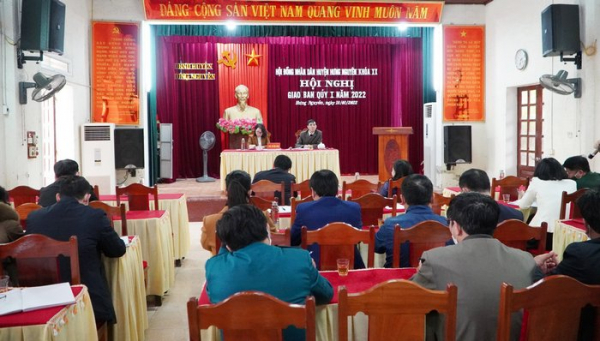 Một Hội nghị giao ban giữa Thường trực HĐND huyện Hưng Nguyên với Thường trực HĐND các xã, thị trấn  - ẢNH HÀ HUỆ